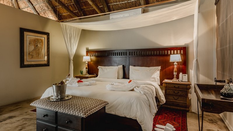 Bukela Game Lodge Luxury Suite (3)