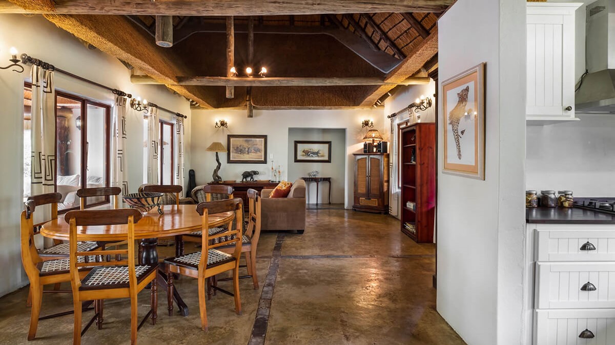 Rhino River Lodge (9)